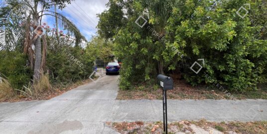 1614 16th Ave N Lake Worth Beach, FL 33460