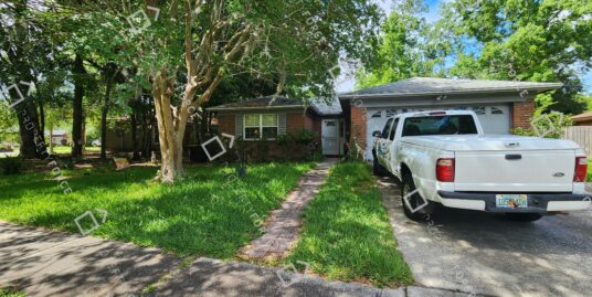 9009 Derrickson Dr Jacksonville, FL 32210