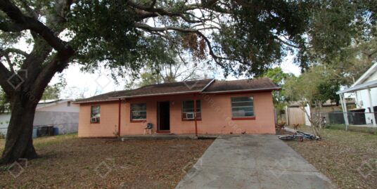 212 Dorothy St, Auburndale, FL 33823