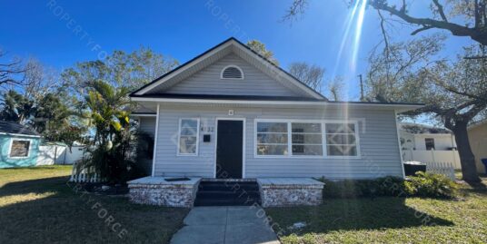 4132 4th St S, Saint Petersburg, FL 33705