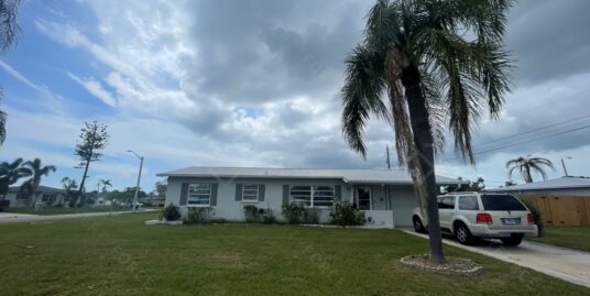 4673 Orlando Cir Bradenton FL 34207