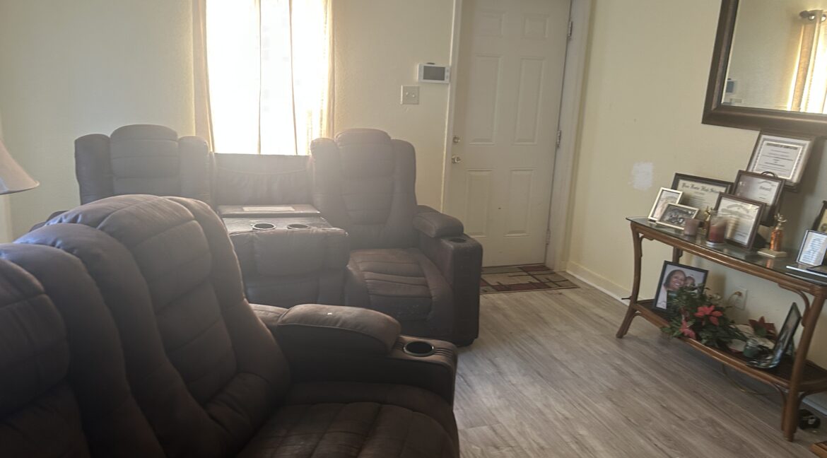 626 Lincoln St S, Quincy, FL 32351- (64)