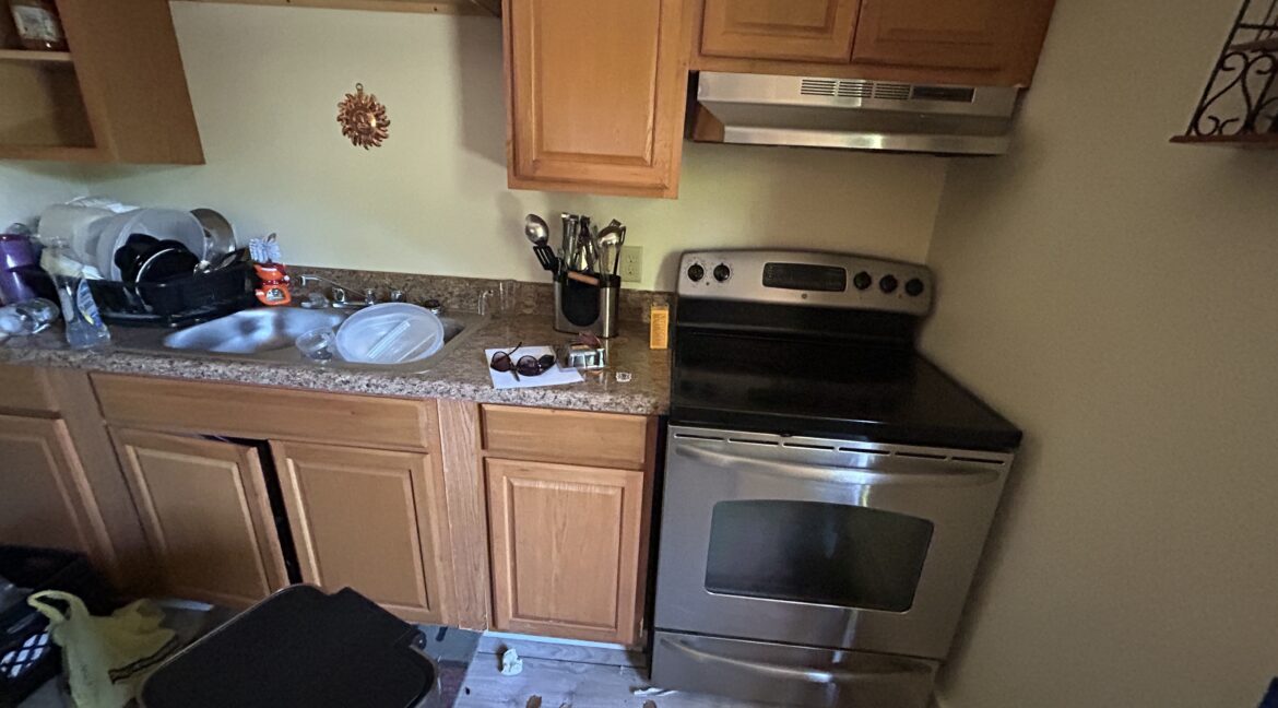 626 Lincoln St S, Quincy, FL 32351- (70)