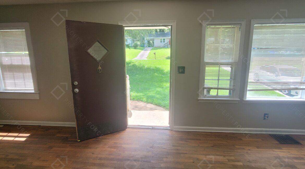 1884 Meadow Ln, Decatur, GA 30032 (19)