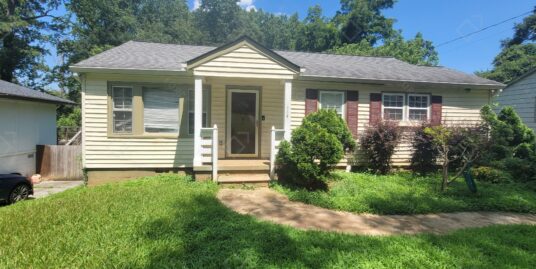 1884 Meadow Ln, Decatur, GA 30032