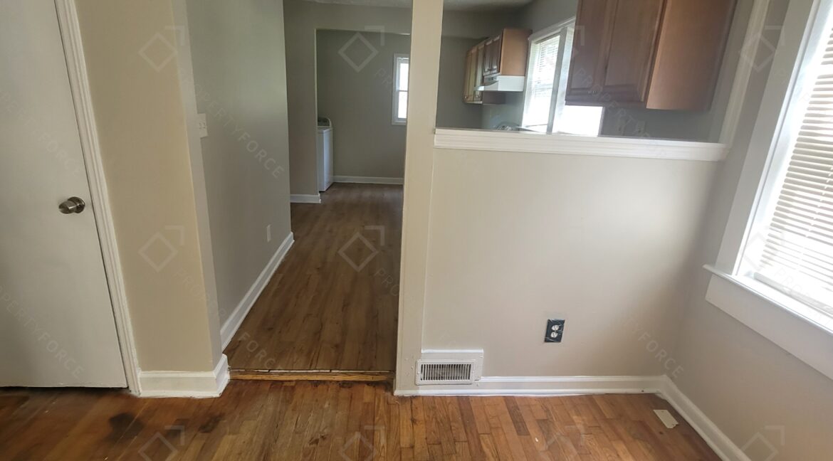 1884 Meadow Ln, Decatur, GA 30032 (21)