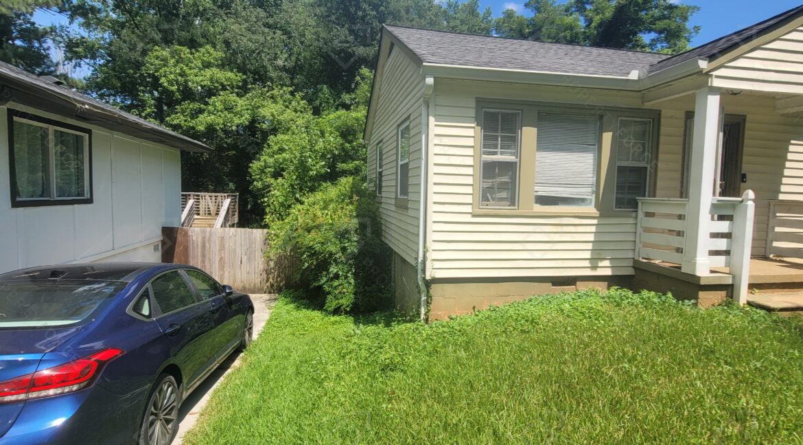 1884 Meadow Ln, Decatur, GA 30032 (39)