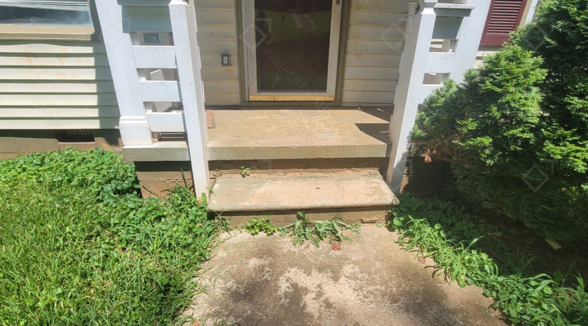 1884 Meadow Ln, Decatur, GA 30032 (4)