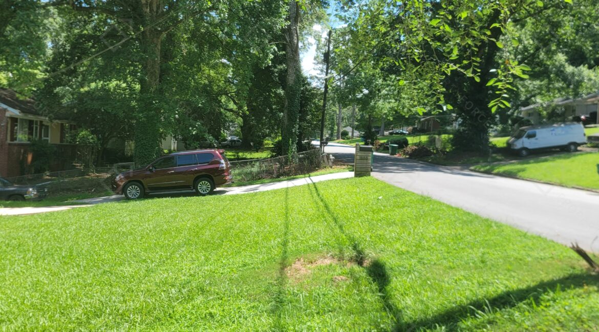 1884 Meadow Ln, Decatur, GA 30032 (60)