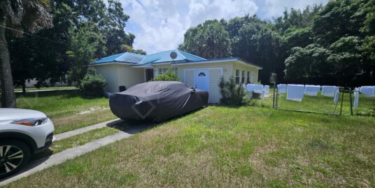 511 S 11th St Fort Pierce, FL 34950