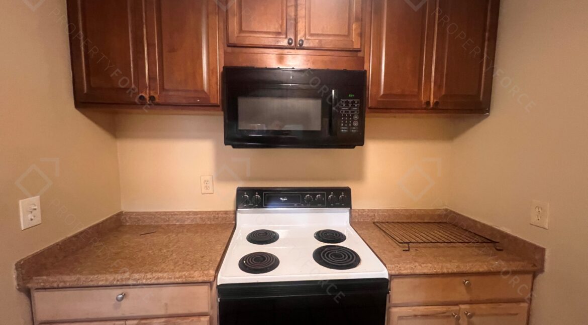 4041 NW 19th St, Lauderhill, FL 33313 (11)