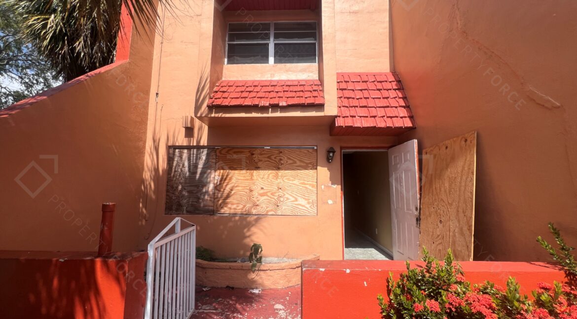 4041 NW 19th St, Lauderhill, FL 33313 (2)