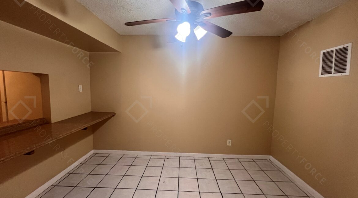 4041 NW 19th St, Lauderhill, FL 33313 (23)