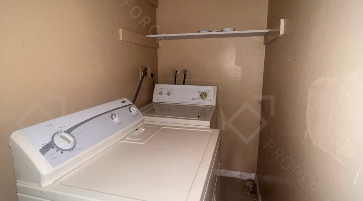 4041 NW 19th St, Lauderhill, FL 33313 (29)