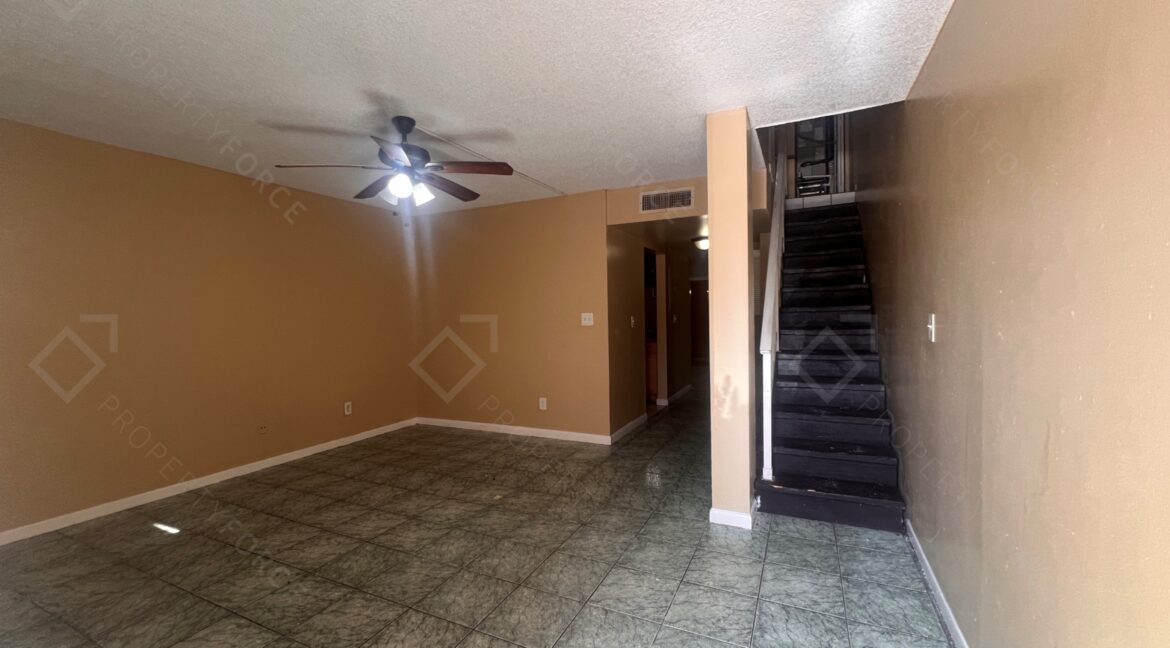 4041 NW 19th St, Lauderhill, FL 33313 (4)