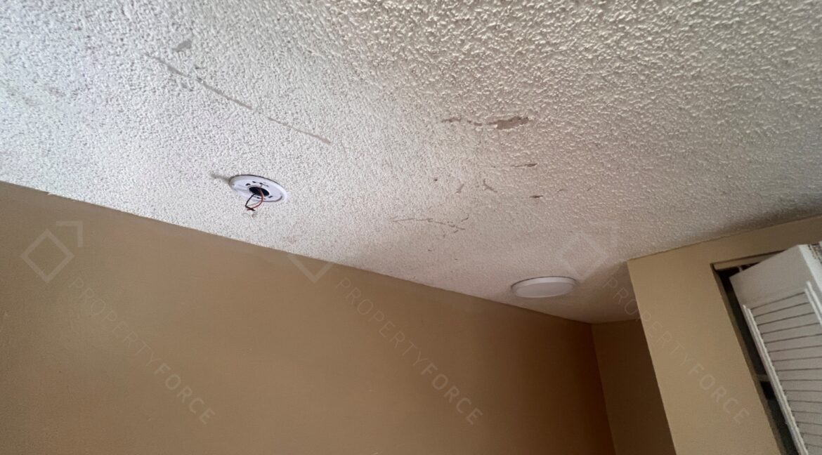 4041 NW 19th St, Lauderhill, FL 33313 (44)