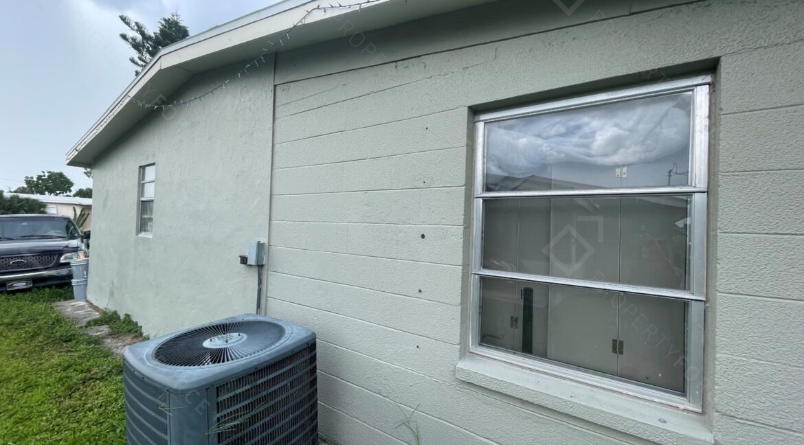 4574 Chicopa St, North Port, FL 3428 (106)