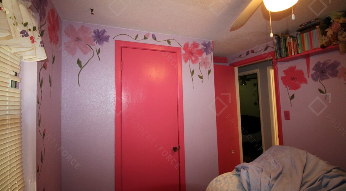 658 NE 10th St Crystal River, FL 34428- (23)