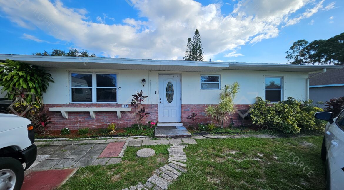 126 SW Lakehurst Dr, Port Saint Lucie, FL 34983 (1)