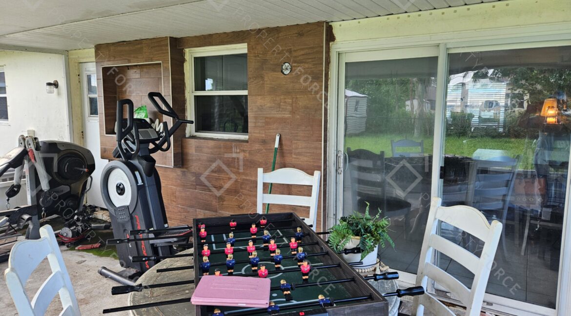 126 SW Lakehurst Dr, Port Saint Lucie, FL 34983 (10)