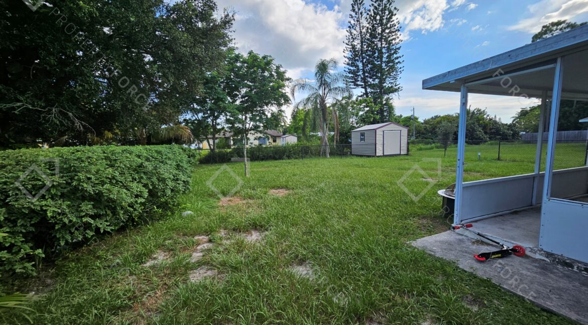 126 SW Lakehurst Dr, Port Saint Lucie, FL 34983 (12)