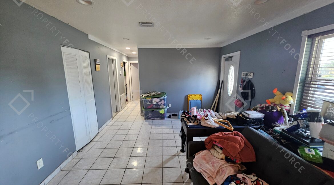 126 SW Lakehurst Dr, Port Saint Lucie, FL 34983 (22)