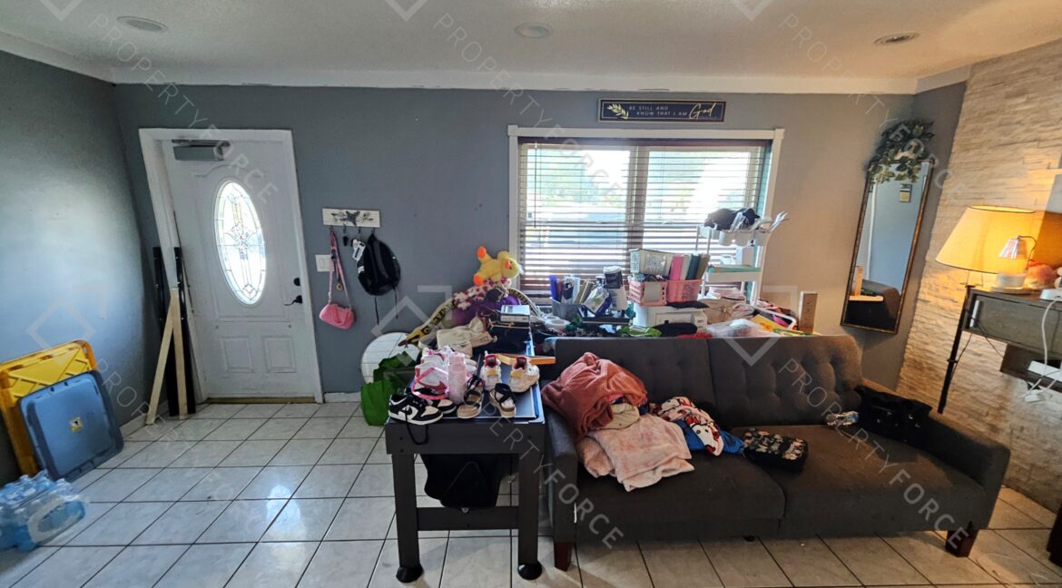 126 SW Lakehurst Dr, Port Saint Lucie, FL 34983 (23)