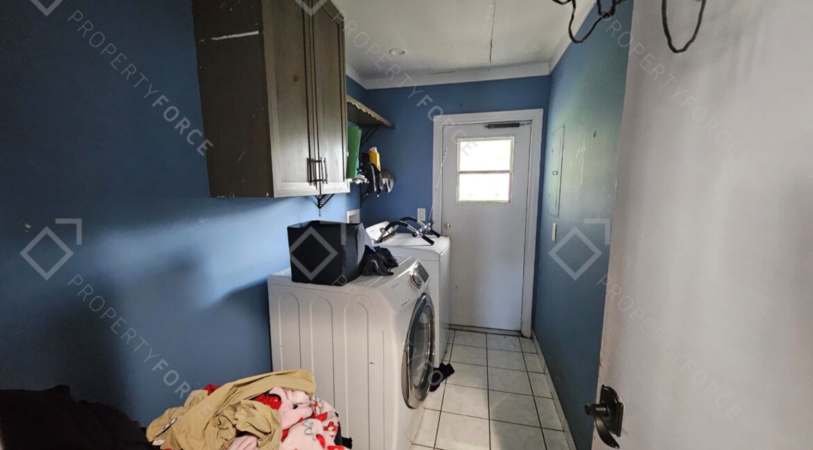 126 SW Lakehurst Dr, Port Saint Lucie, FL 34983 (28)