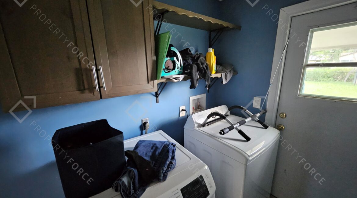 126 SW Lakehurst Dr, Port Saint Lucie, FL 34983 (31)