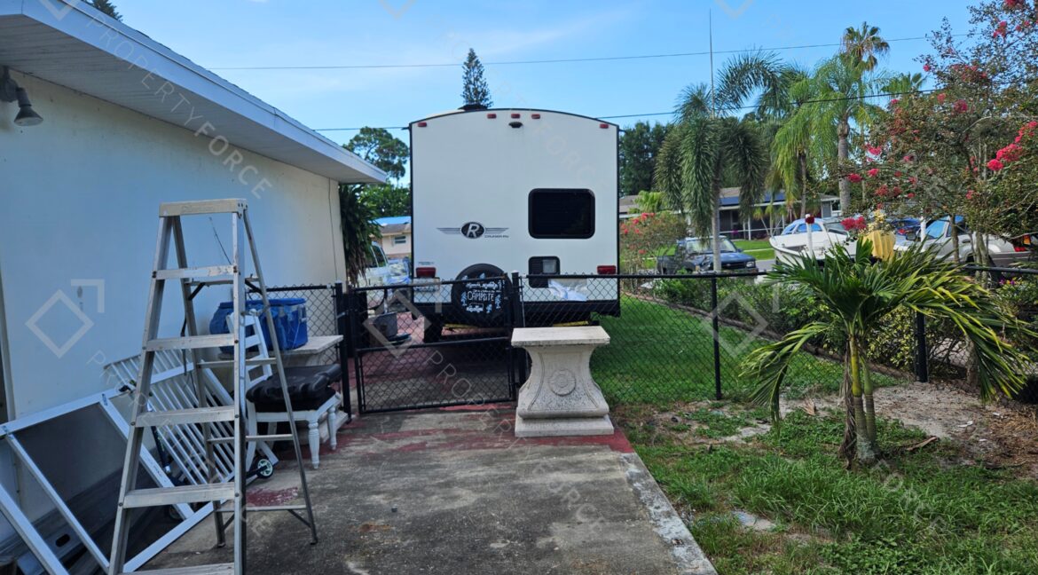 126 SW Lakehurst Dr, Port Saint Lucie, FL 34983 (4)