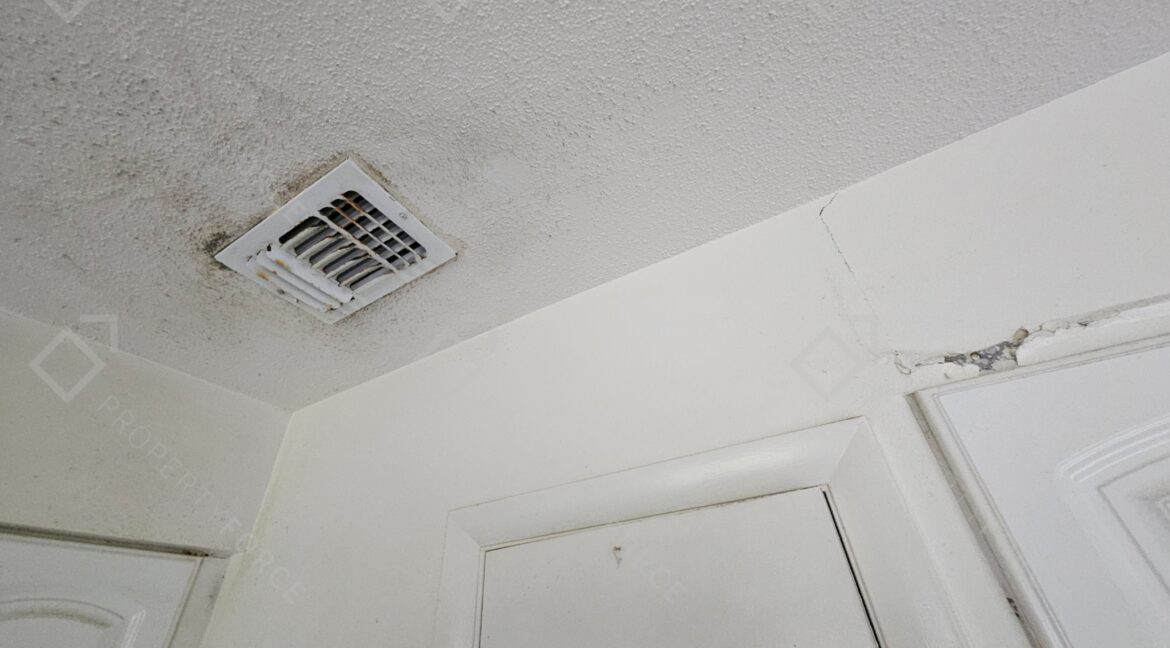 126 SW Lakehurst Dr, Port Saint Lucie, FL 34983 (45)