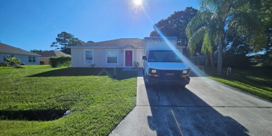 915 Braganza Ave SE, Palm Bay, FL 32909