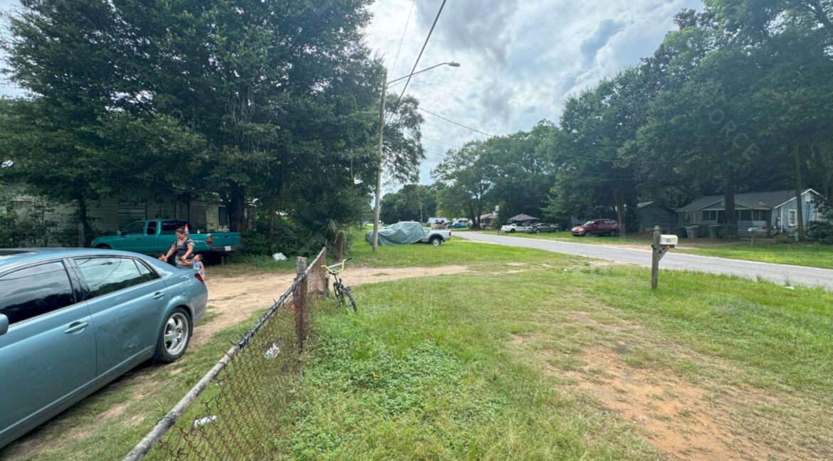 217 Lennox Parkway Pensacola FL 32505 (13)