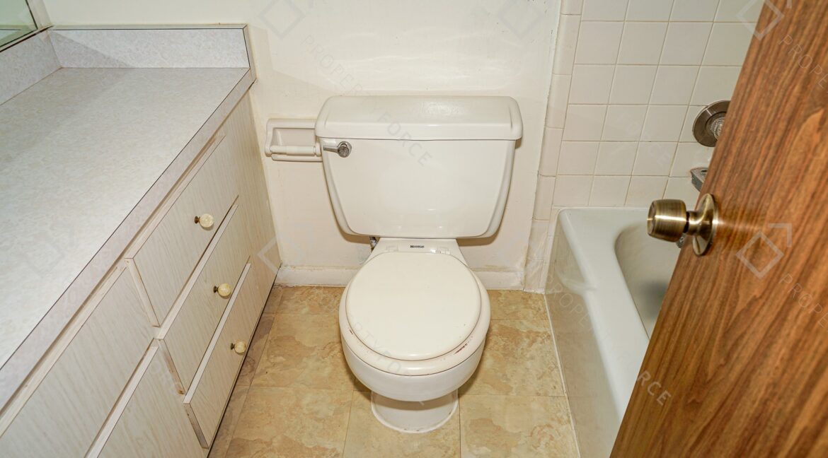 22333 Edgewater Dr #E3 Punta Gorda, FL 33980 (65)