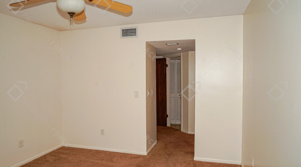 22333 Edgewater Dr #E3 Punta Gorda, FL 33980 (84)