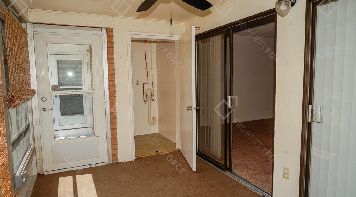 22333 Edgewater Dr #E3 Punta Gorda, FL 33980 (92)