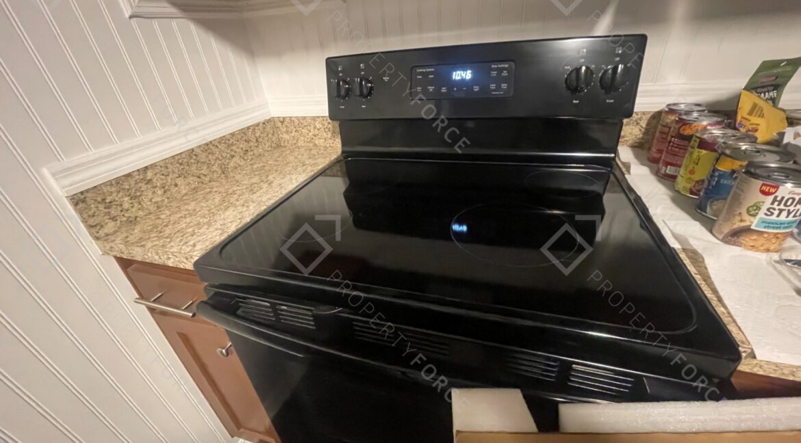 8711 N Dexter Ave, Tampa, FL 33604 (100)