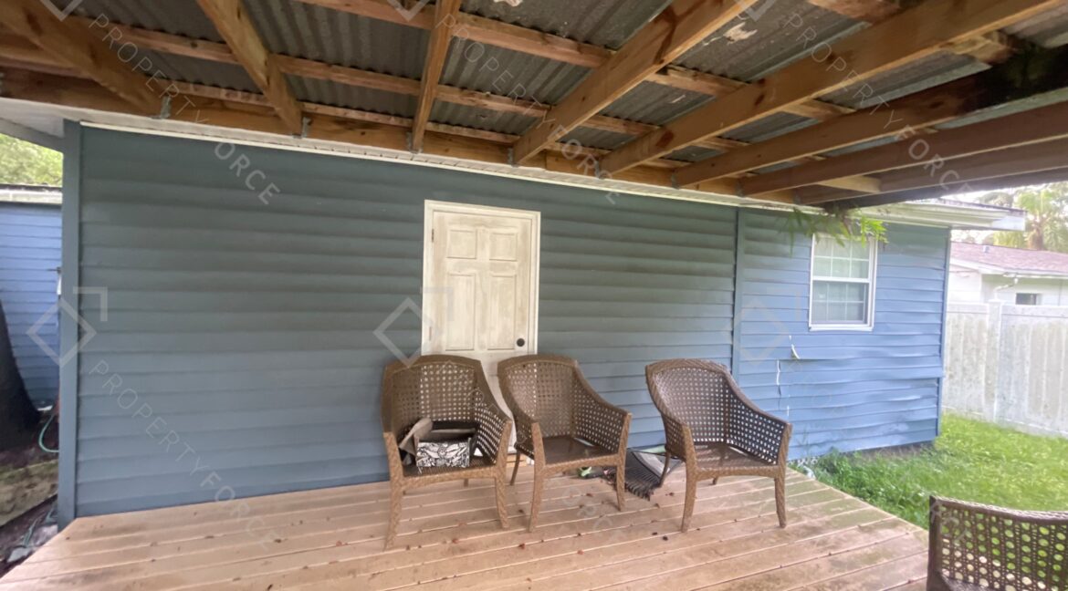 8711 N Dexter Ave, Tampa, FL 33604 (35)