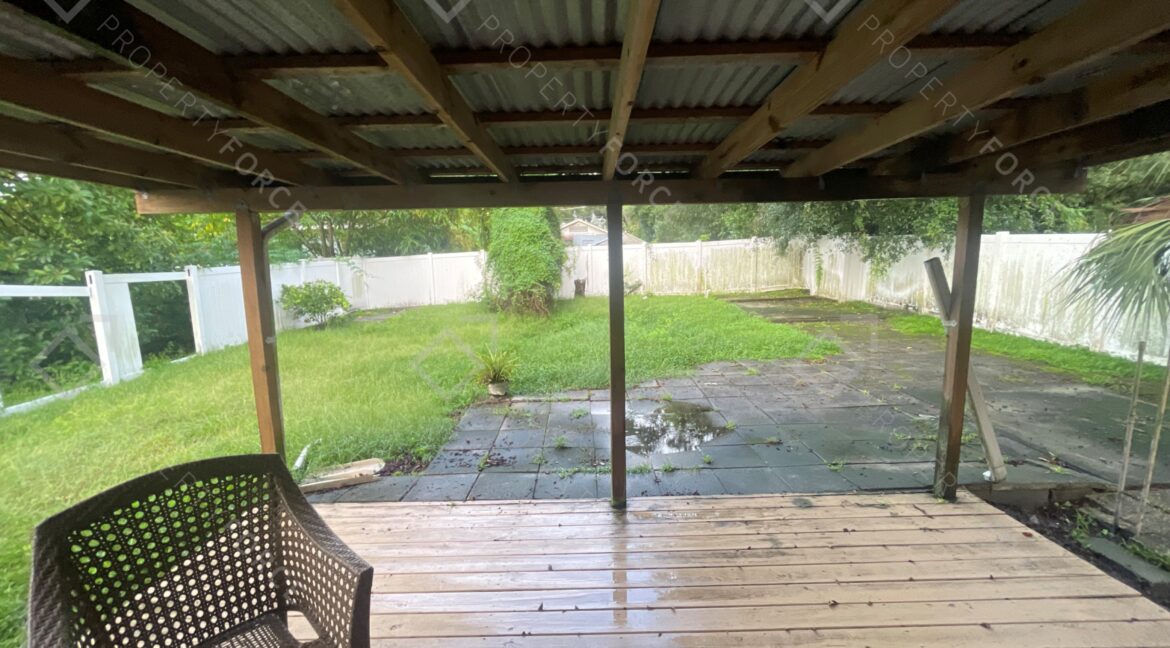 8711 N Dexter Ave, Tampa, FL 33604 (37)