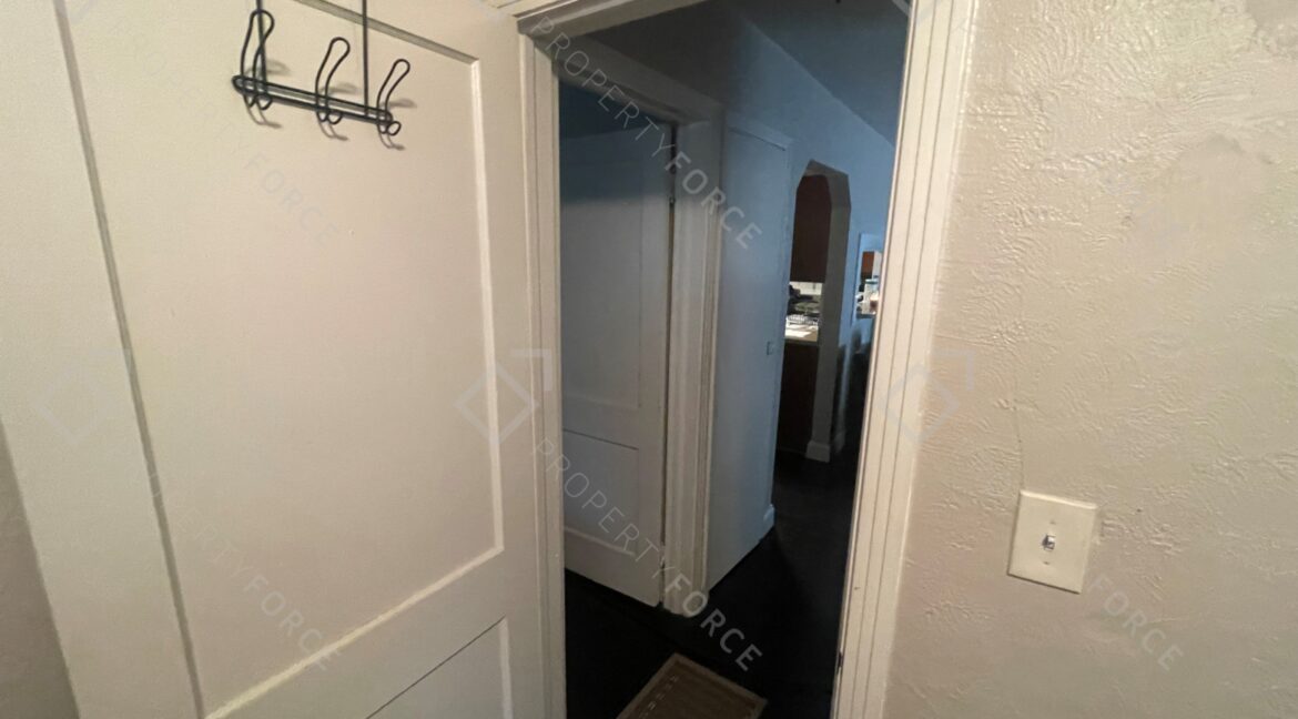 8711 N Dexter Ave, Tampa, FL 33604 (79)