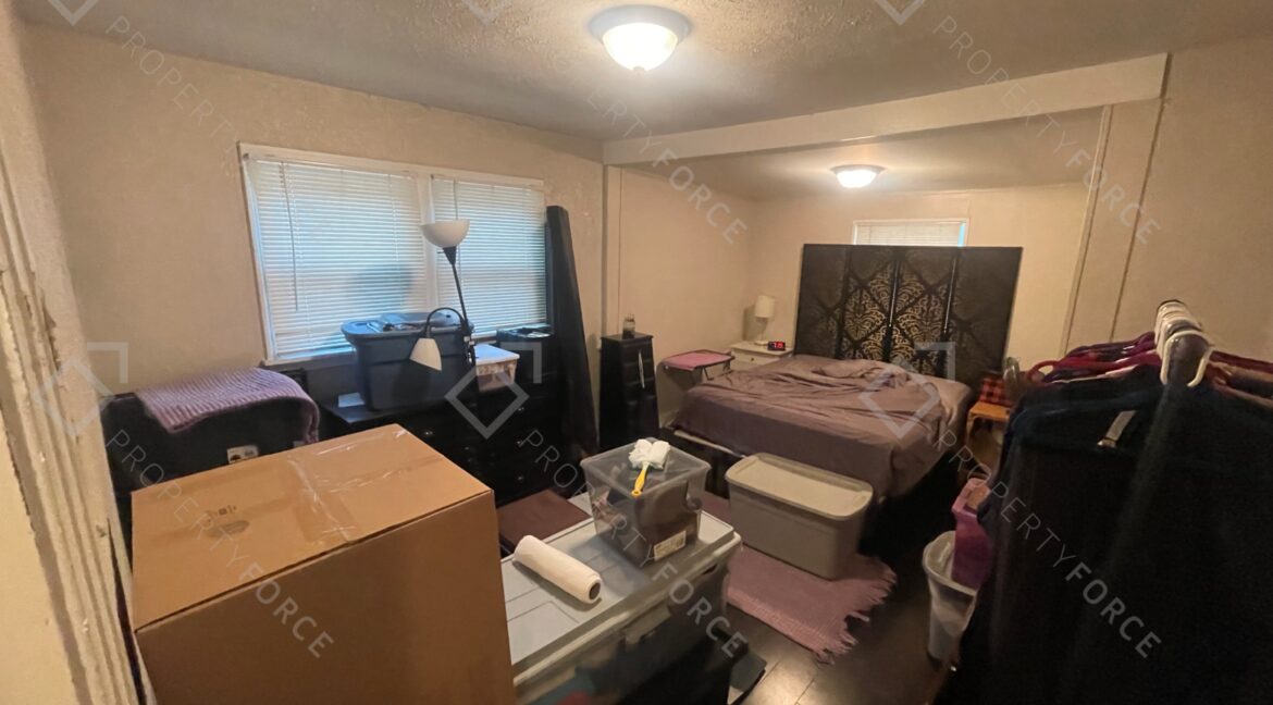 8711 N Dexter Ave, Tampa, FL 33604 (84)