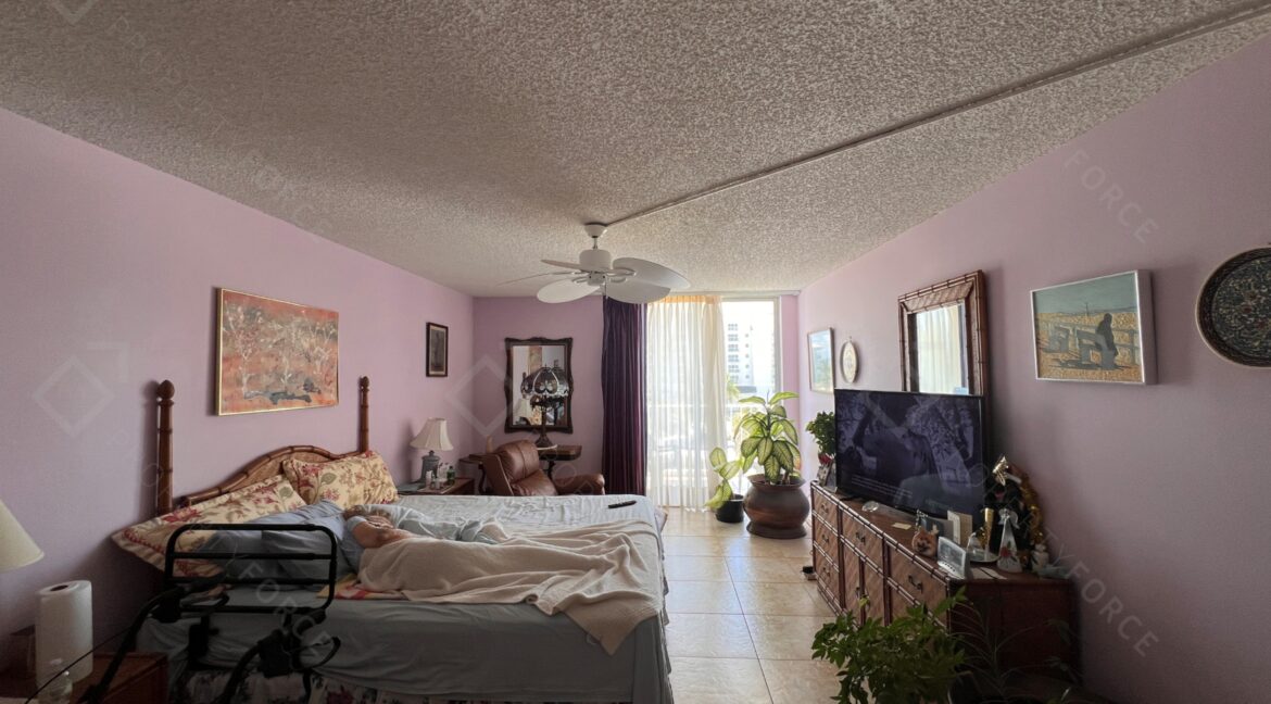 Photo Aug 15 2025, 13 08 58