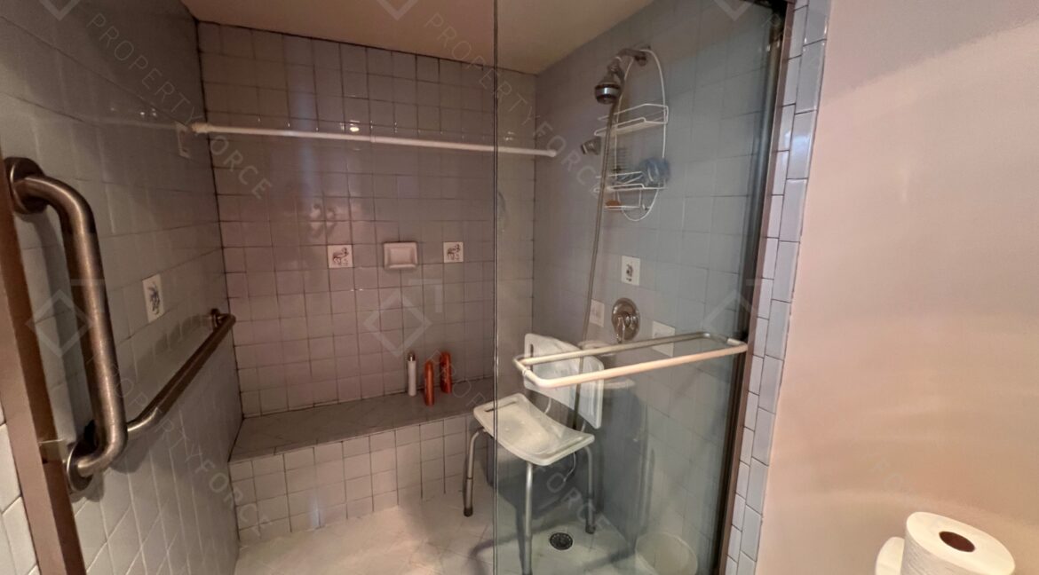 Photo Aug 15 2025, 13 10 06