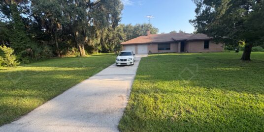 20805 SE 162nd Ave Hawthorne, FL 32640