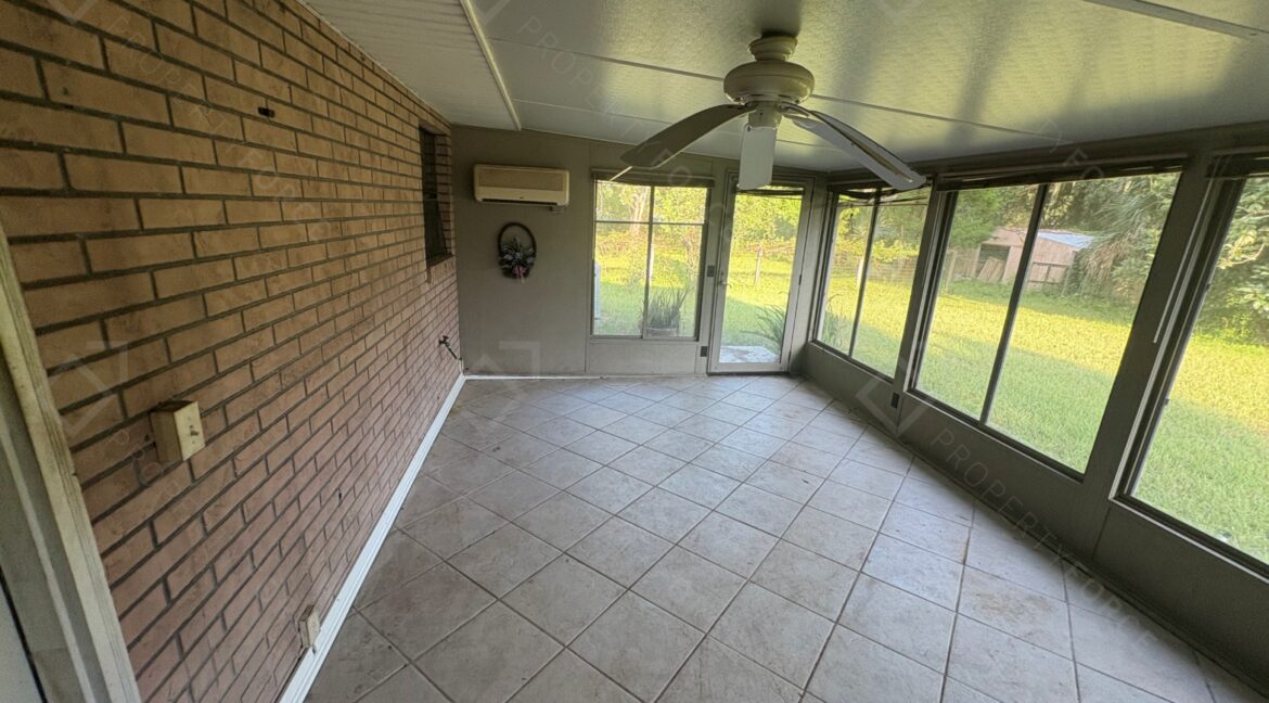 20805 SE 162nd Ave Hawthorne, FL 32640 (35)