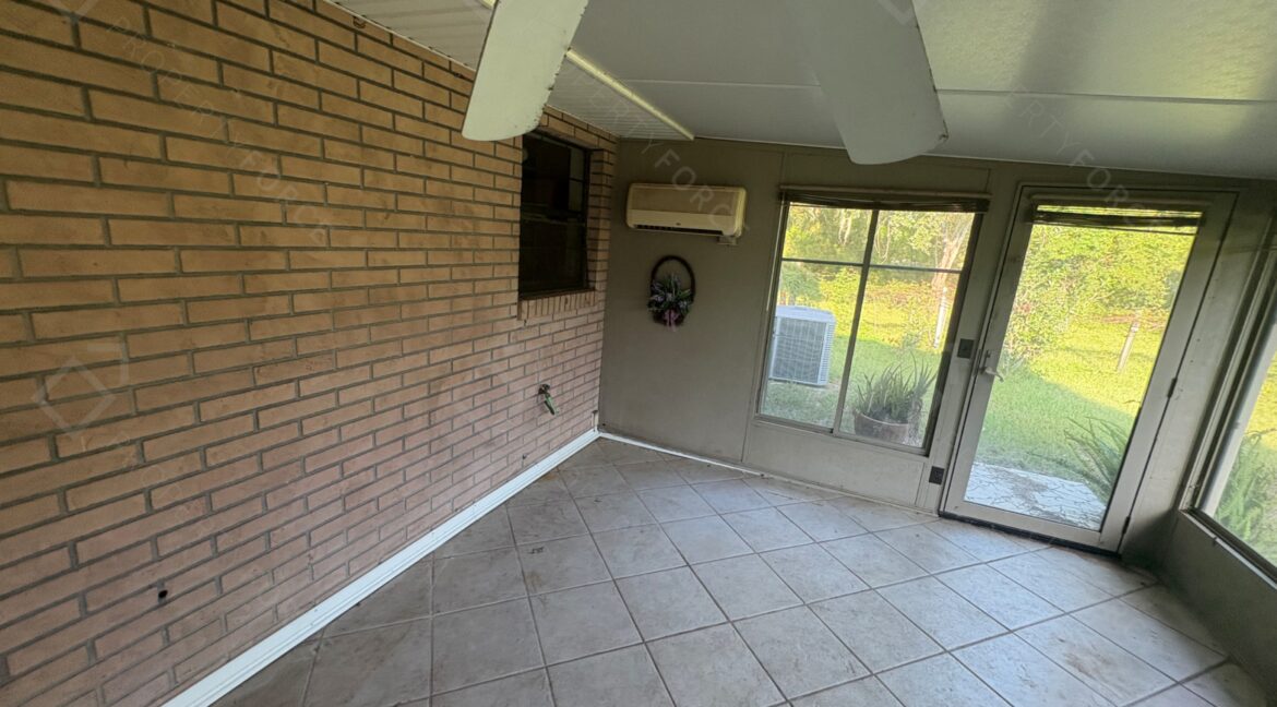 20805 SE 162nd Ave Hawthorne, FL 32640 (36)