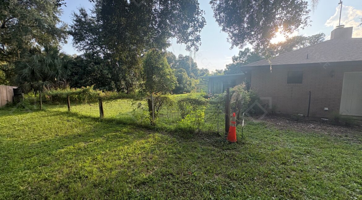 20805 SE 162nd Ave Hawthorne, FL 32640 (4)