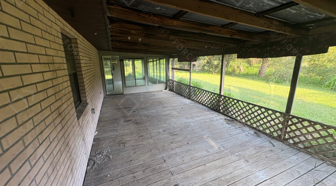 20805 SE 162nd Ave Hawthorne, FL 32640 (41)