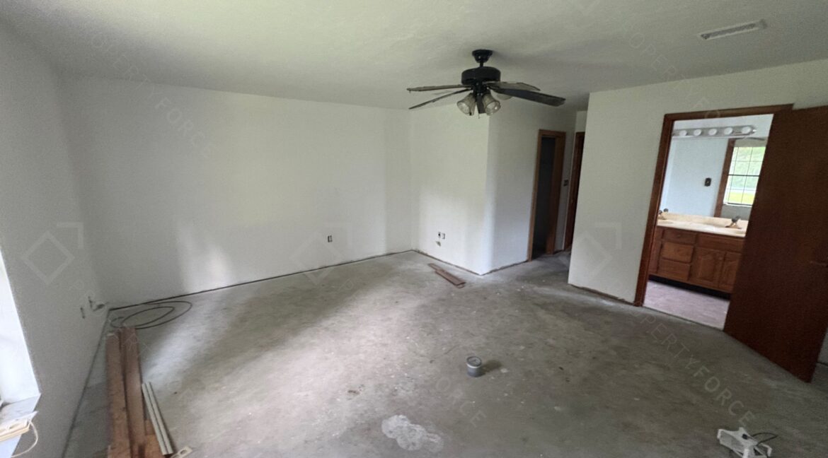 20805 SE 162nd Ave Hawthorne, FL 32640 (53)