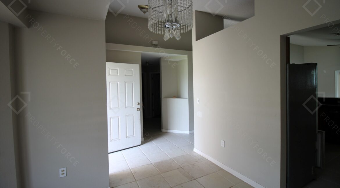 40042 Palm St Lady Lake, FL 32159 (24)